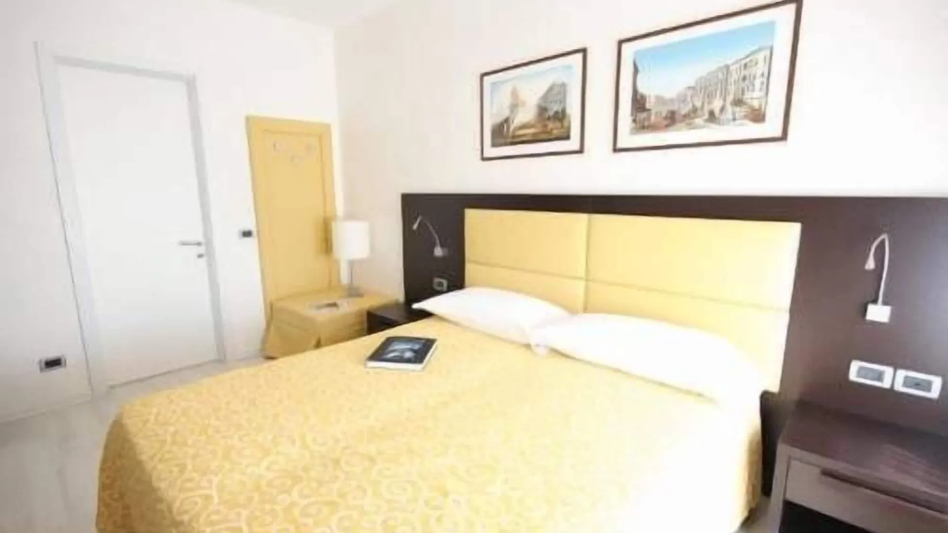 Hotel La Pergola Di Venezia Lido di Venezia 2*,  Italy