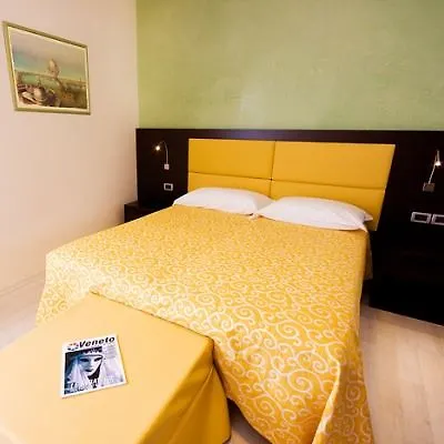 Hotel La Pergola Di Venezia Lido di Venezia 2*,  Italy