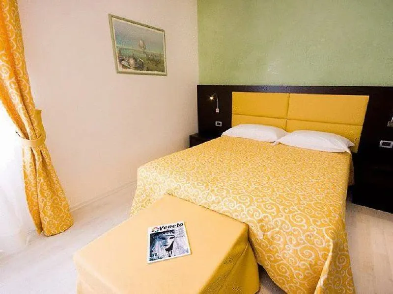 Hotel La Pergola Di Venezia Венеция-Лидо